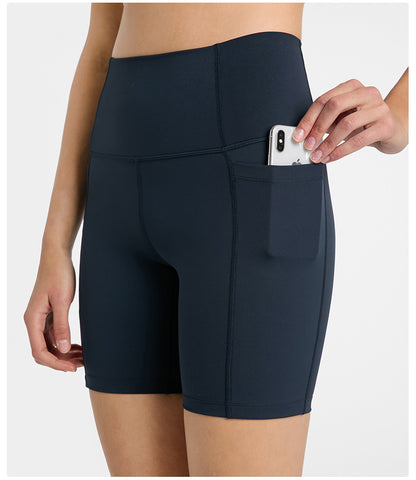 High waist shorts with side Pocket