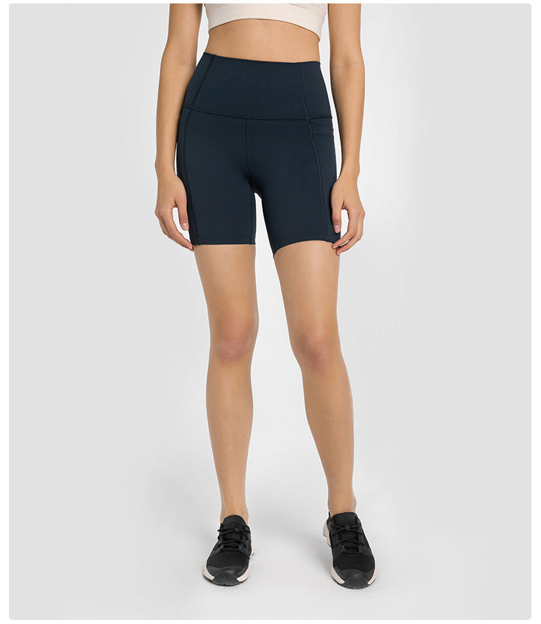 High waist shorts with side Pocket