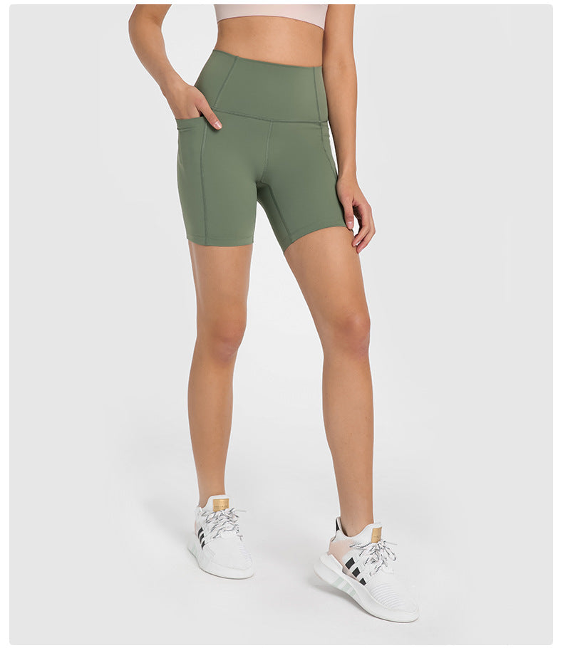High waist shorts with side Pocket